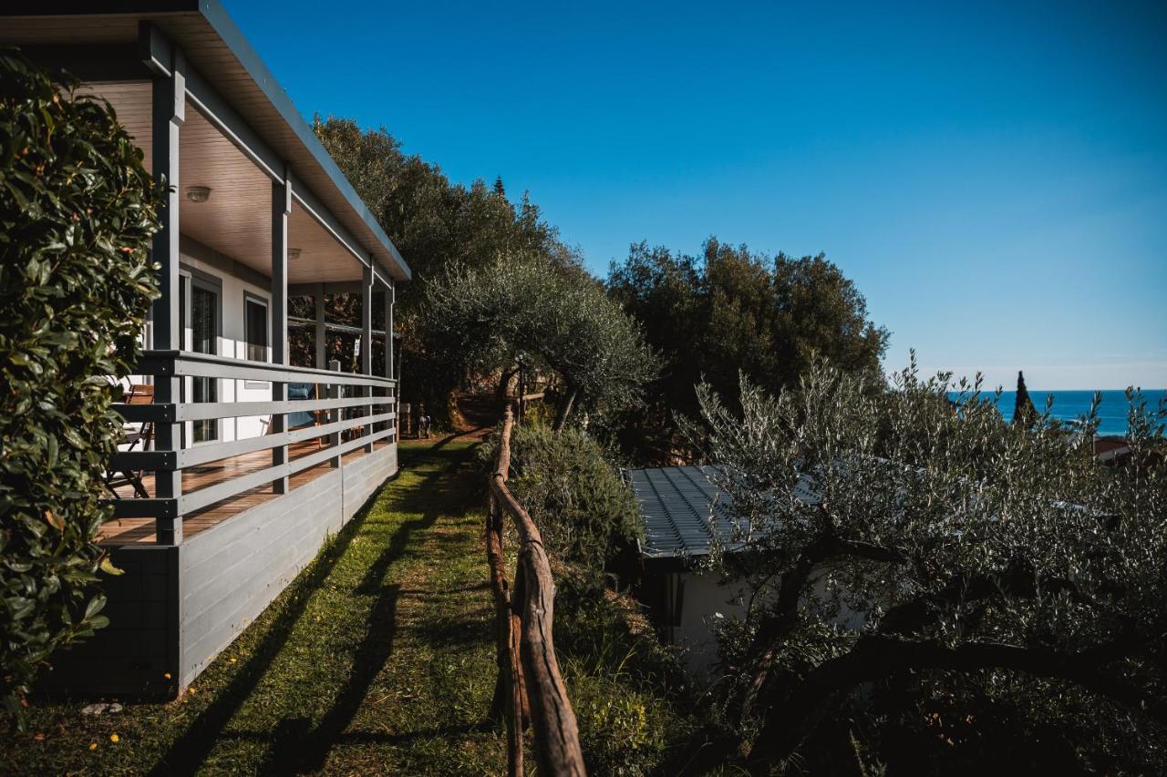 Agriturismo Rose Di Pietra Pietra Ligure Exterior foto